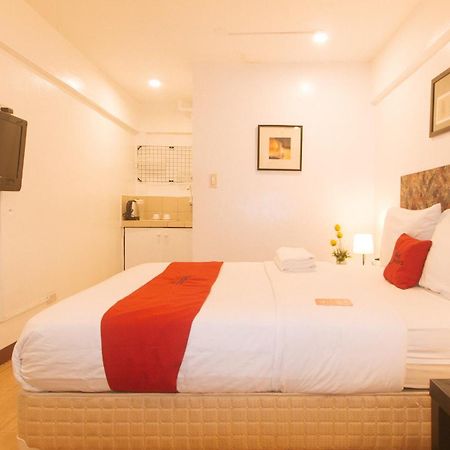 Pension Inn Marilao Lias Bagian luar foto