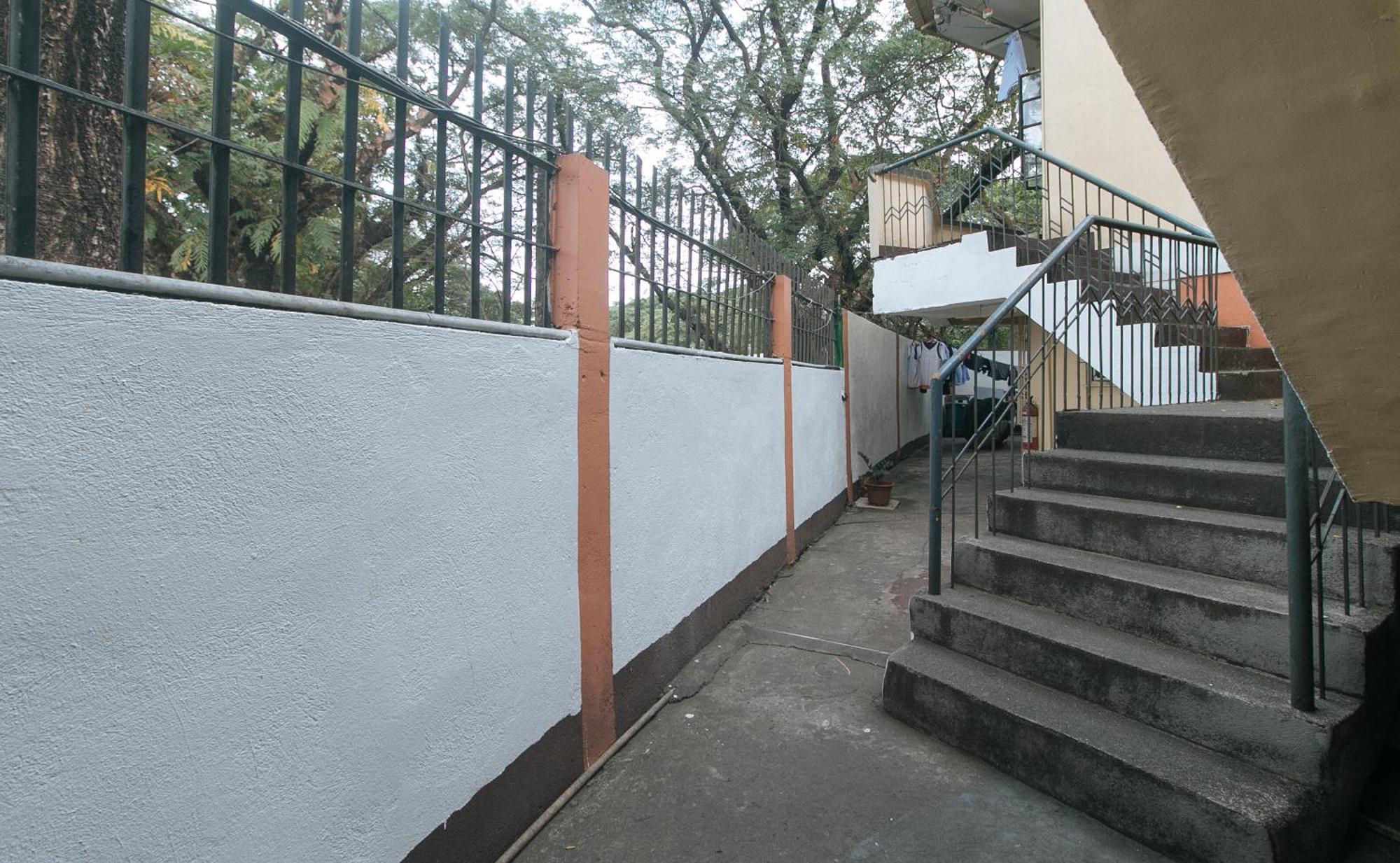 Pension Inn Marilao Lias Bagian luar foto