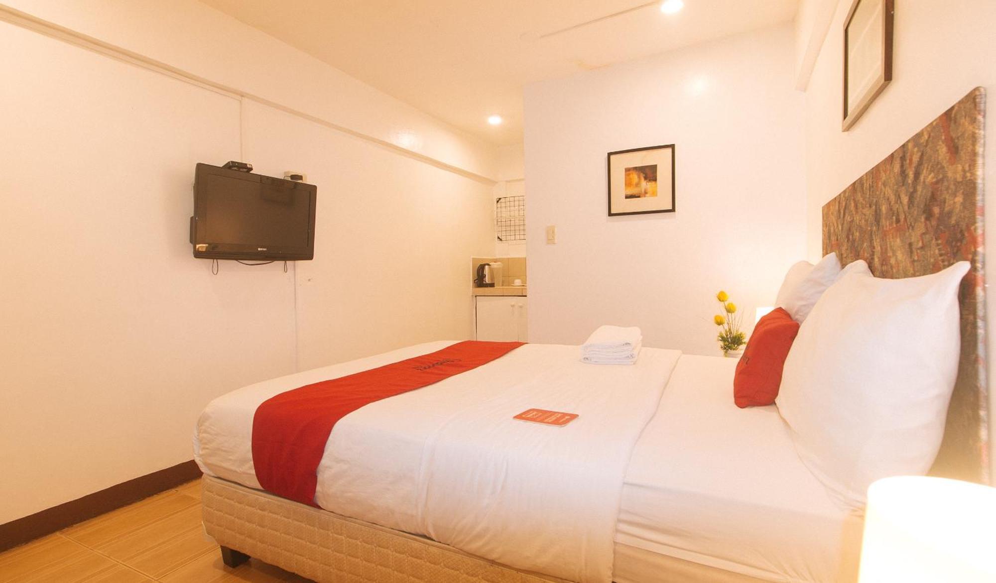 Pension Inn Marilao Lias Bagian luar foto