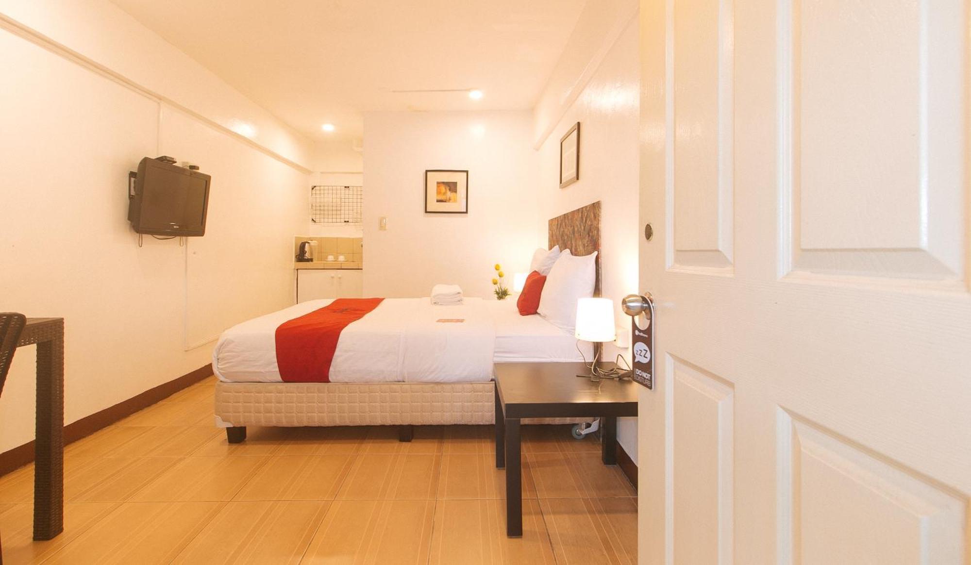 Pension Inn Marilao Lias Bagian luar foto