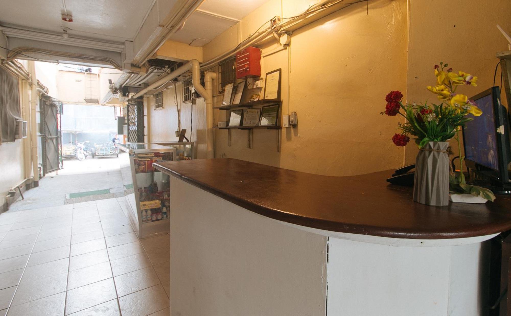 Pension Inn Marilao Lias Bagian luar foto
