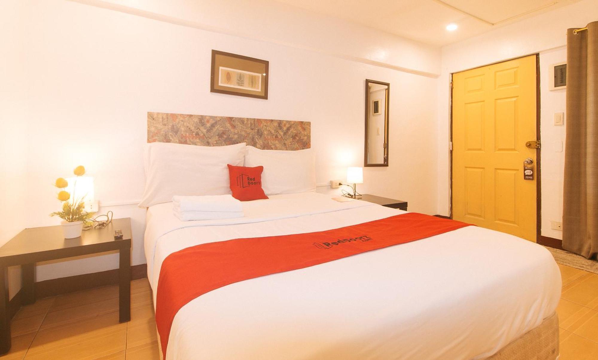 Pension Inn Marilao Lias Bagian luar foto