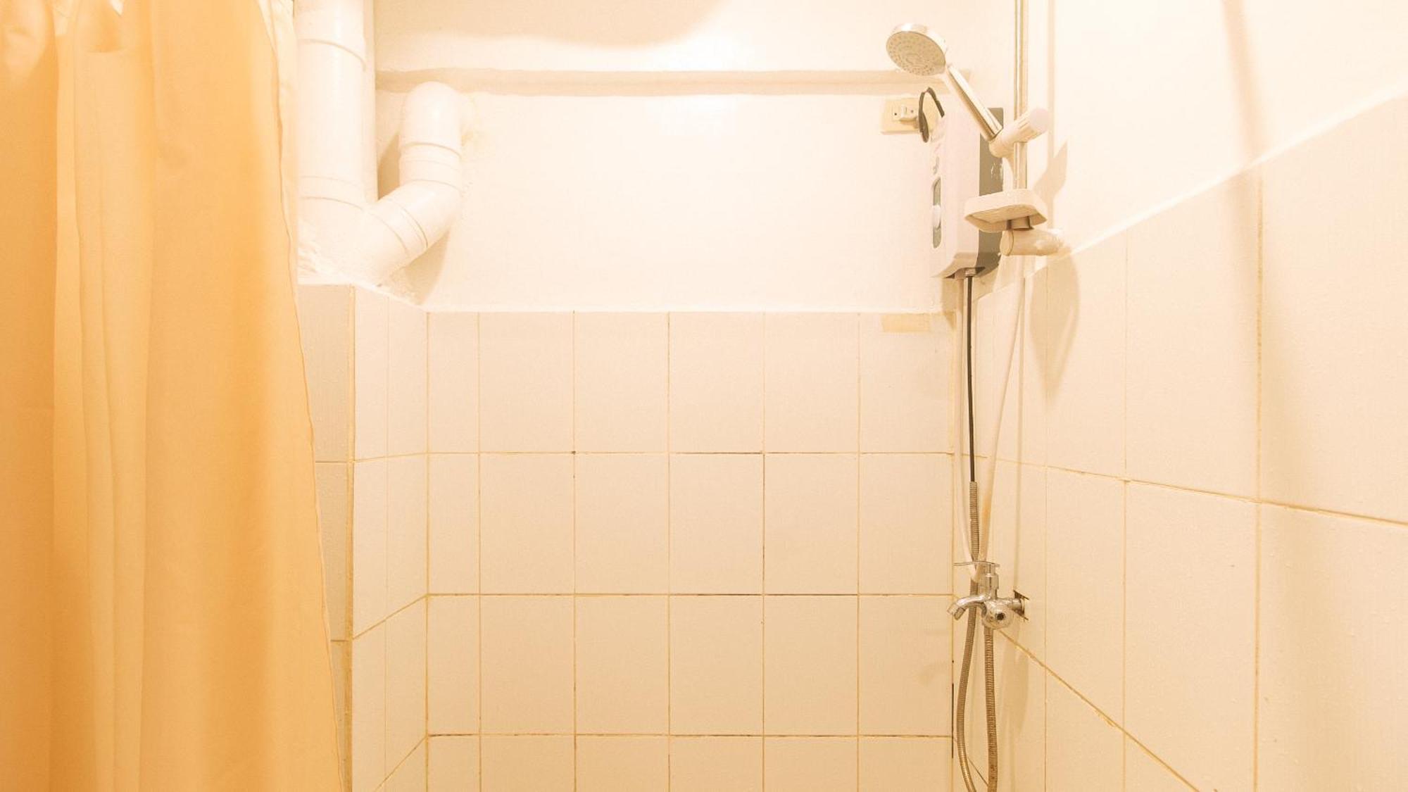 Pension Inn Marilao Lias Bagian luar foto